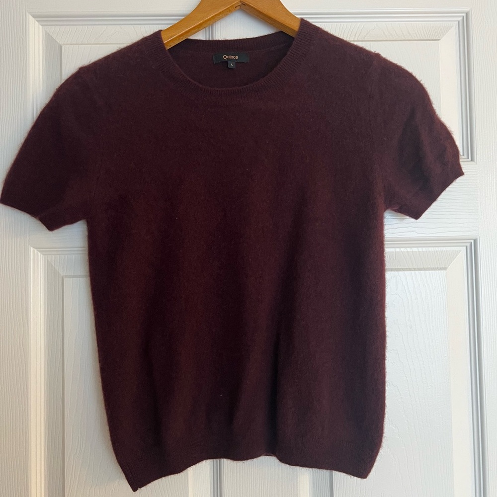 Quince Mongolian Cashmere Tee, Burgundy, Size Medium/Large